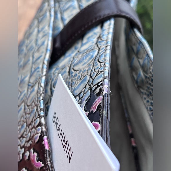 NWT Shira MULTI HEARtHSTONE Bucket Bag Crossbody - Picture 8 of 16